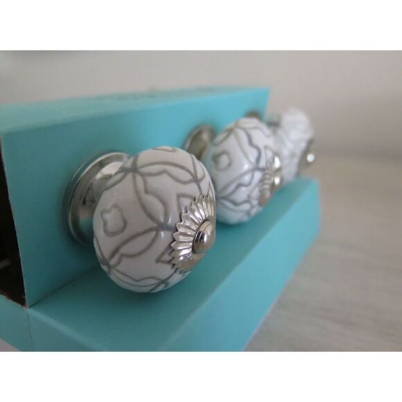 Instant Furniture Update Gray & White Decorative Ceramic Pull Knobs, Set Of 6 - Picture 6 of 9